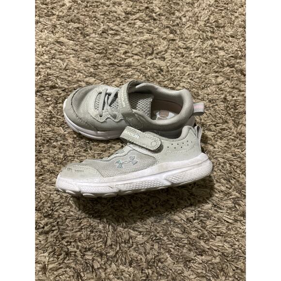 Under Armour Other - Girl Under Armour Shoes 9
